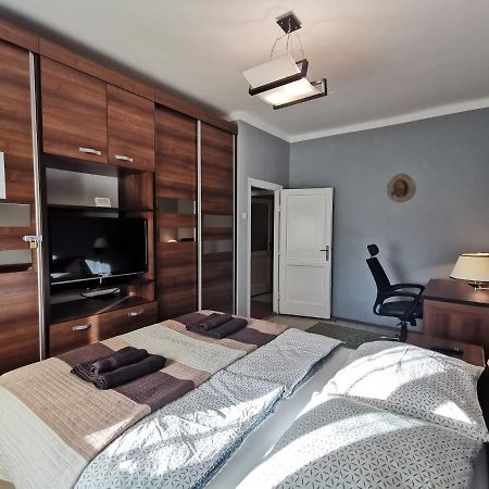 Smart Business Apartman Miskolc Exterior foto